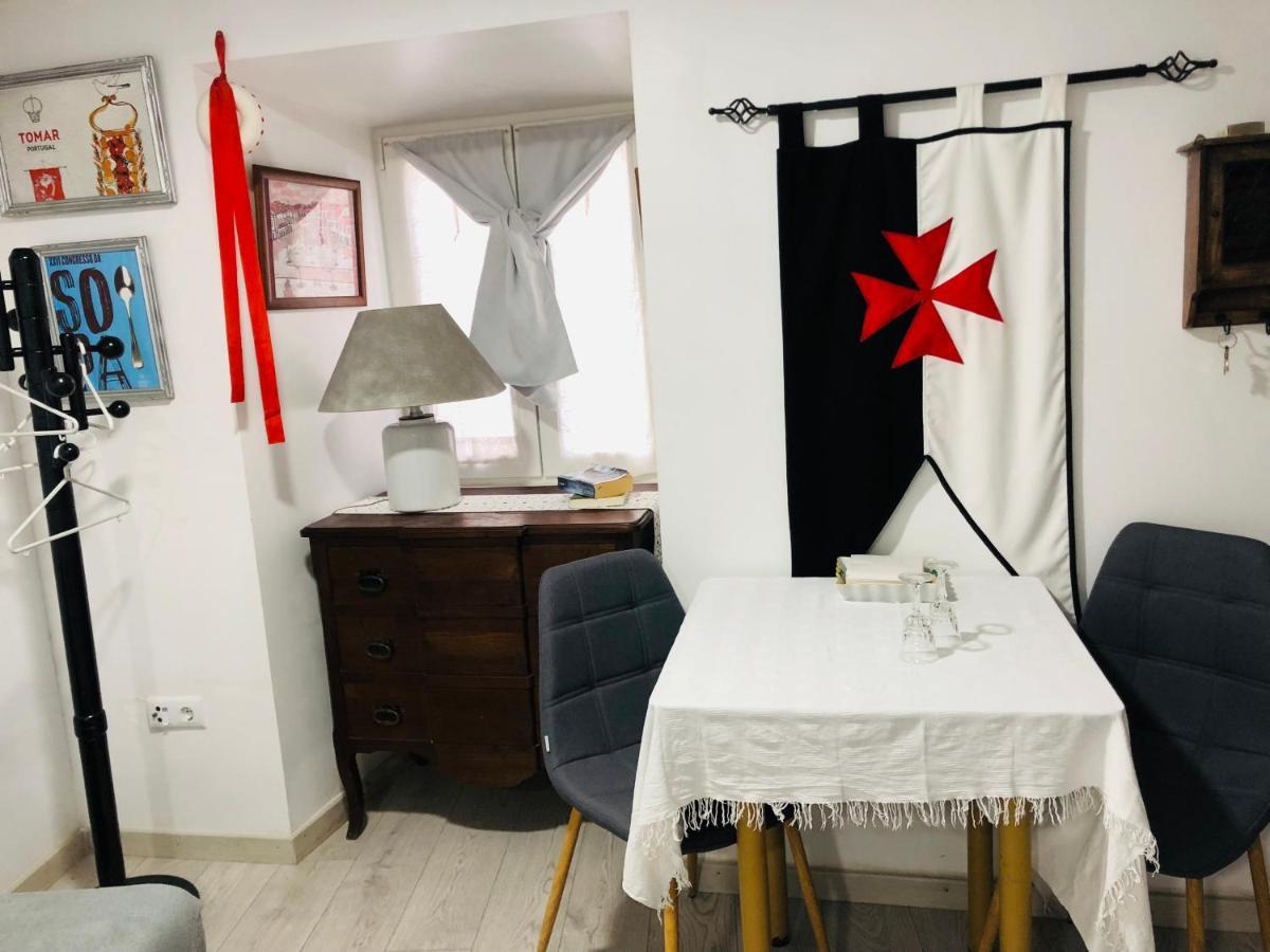 托马尔Pe Do Castelo Casinha - Pet Friendly & Garage别墅 外观 照片