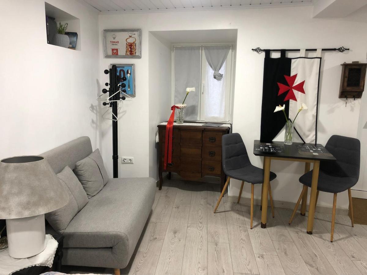 托马尔Pe Do Castelo Casinha - Pet Friendly & Garage别墅 外观 照片